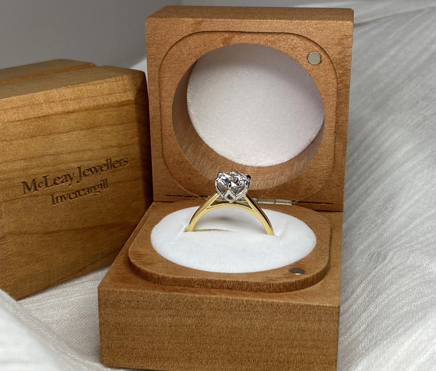 18ct gold & platinum 1.51ct Lab grown Solitaire Diamond Ring
