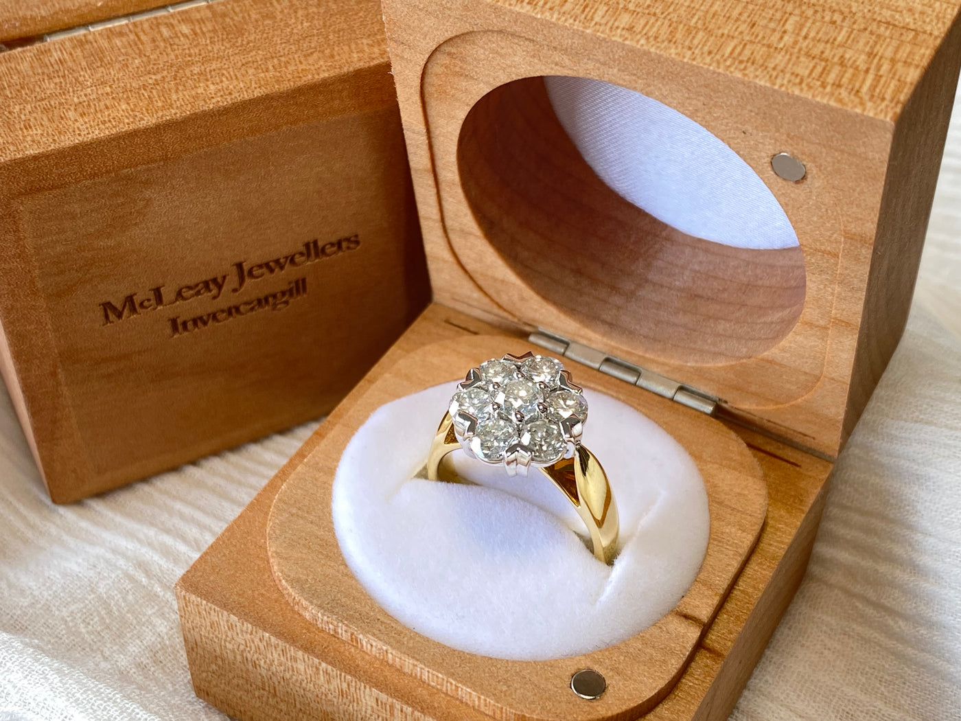 7-Stone Diamond Anniversary Ring 14K Gold